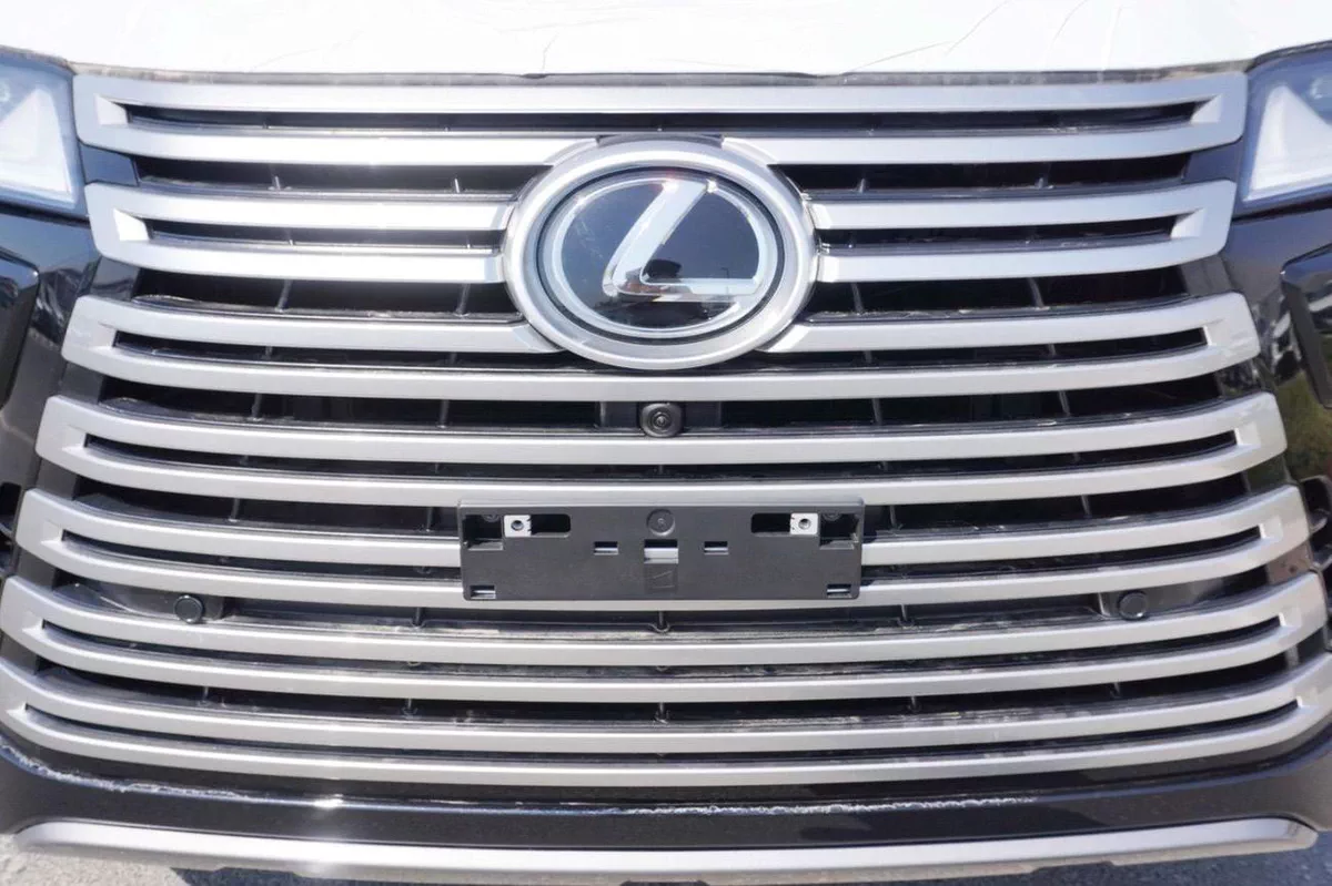 Lexus LX600 SIGNATURE-3-0