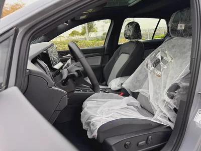 GOLF 300 TSI / BRAND NEW / FULL OPTION-9