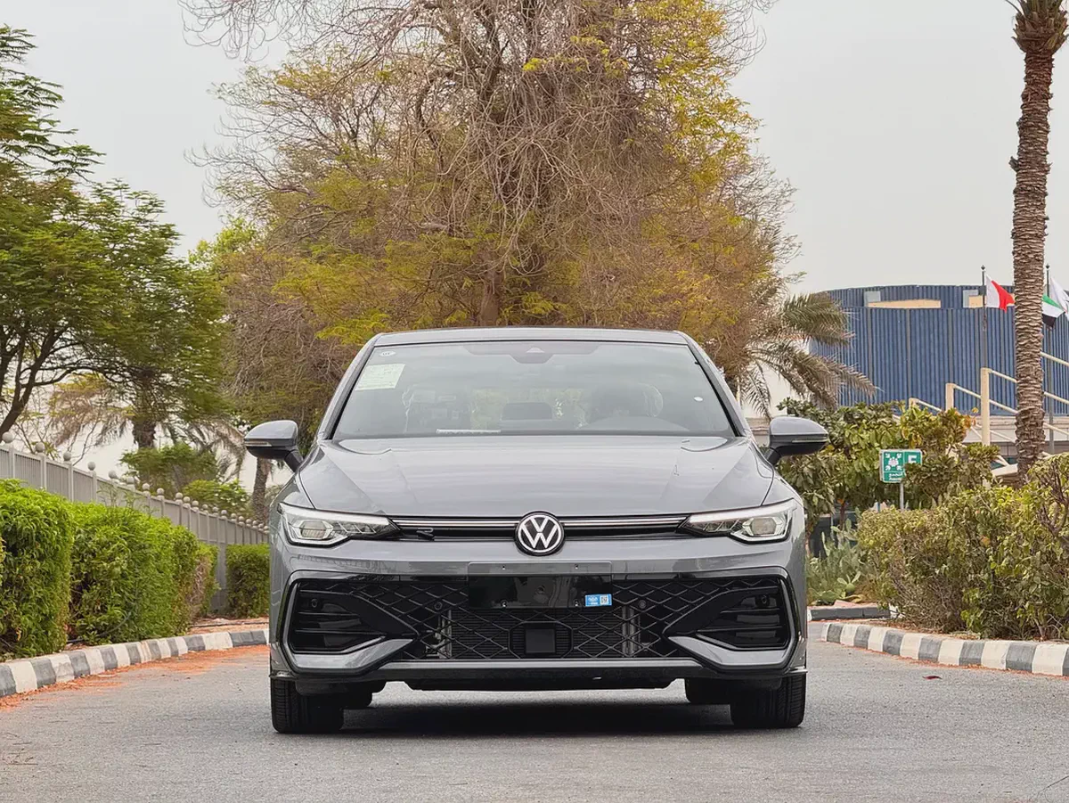 GOLF 300 TSI / BRAND NEW / FULL OPTION-4-4