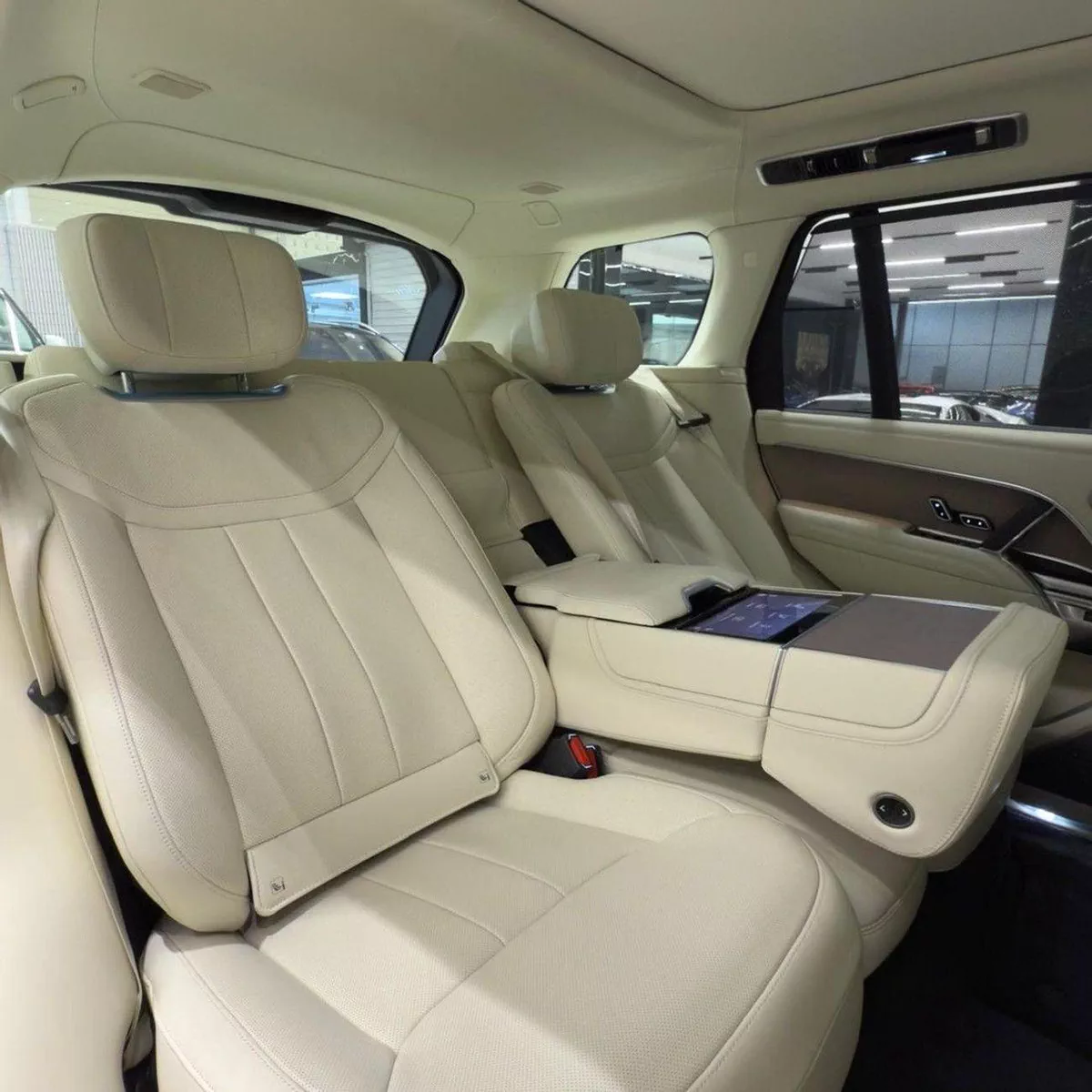 Land Rover Range Rover AUTOBIOGRAPHY P530 Land Rover Range Rover 2024 GCC specs-20-0