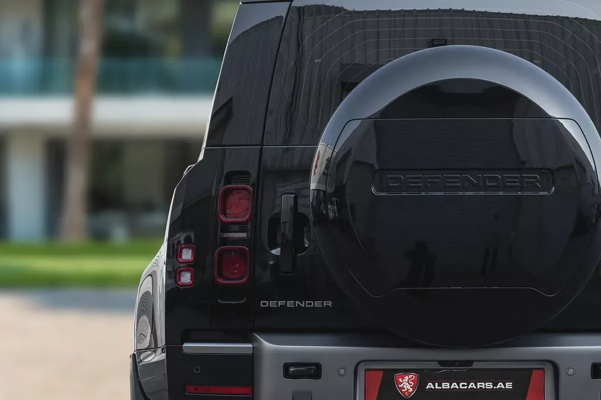 7,540 P.M |  Defender 110 X-Dynamic | 0% Downpayment | Impeccable Condition!-5-5