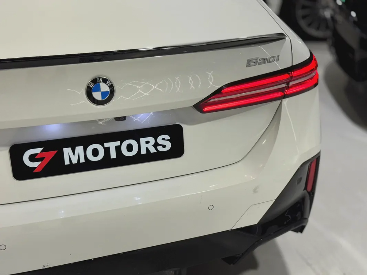 BMW 520i M Sport | 2024 | Korean Specs | Full Option | Low Mileage-13-13