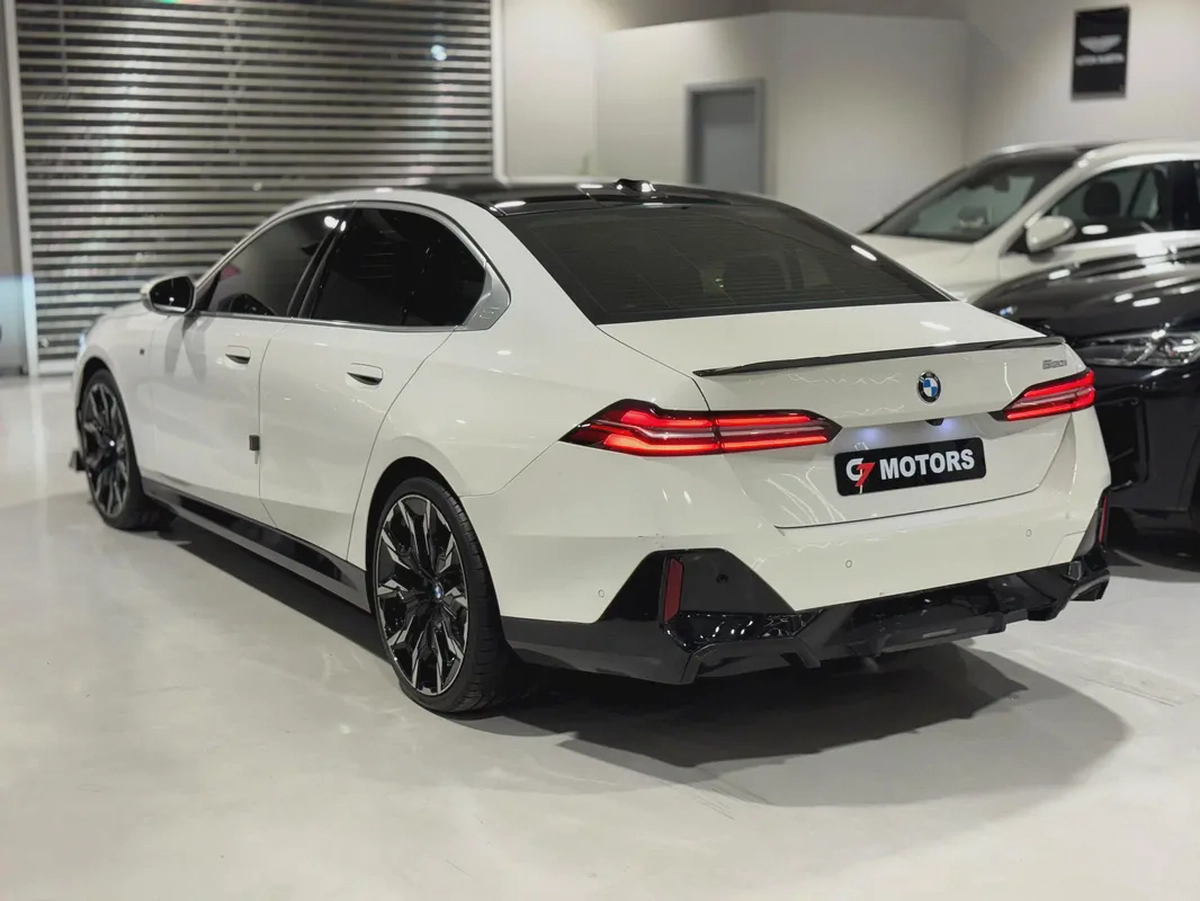BMW 520i M Sport | 2024 | Korean Specs | Full Option | Low Mileage-5-5