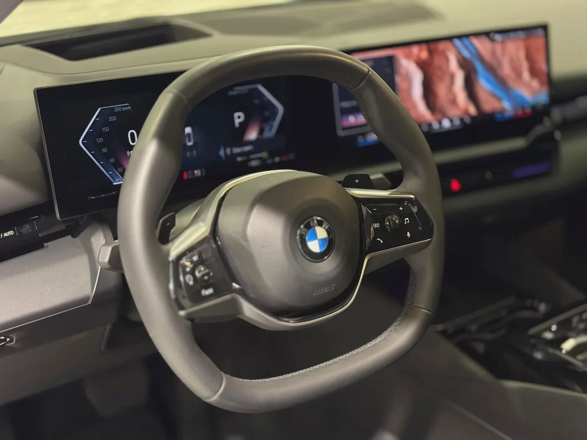 BMW 520i M Sport | 2024 | Korean Specs | Full Option | Low Mileage-7-7