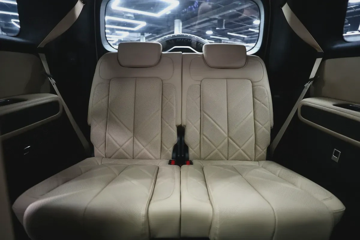 BYD Leopard 8