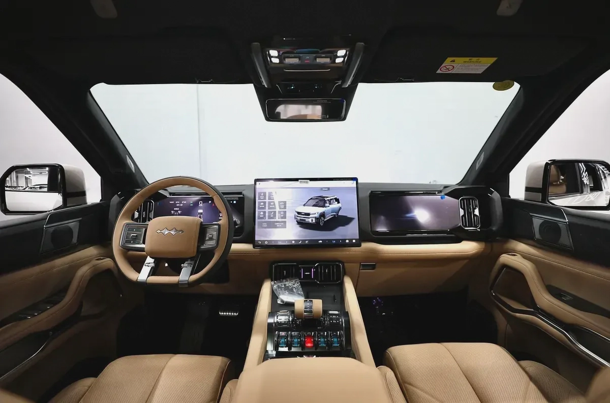 BYD Leopard 8
