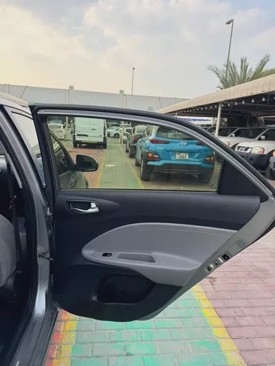 KIA PEGAS-10