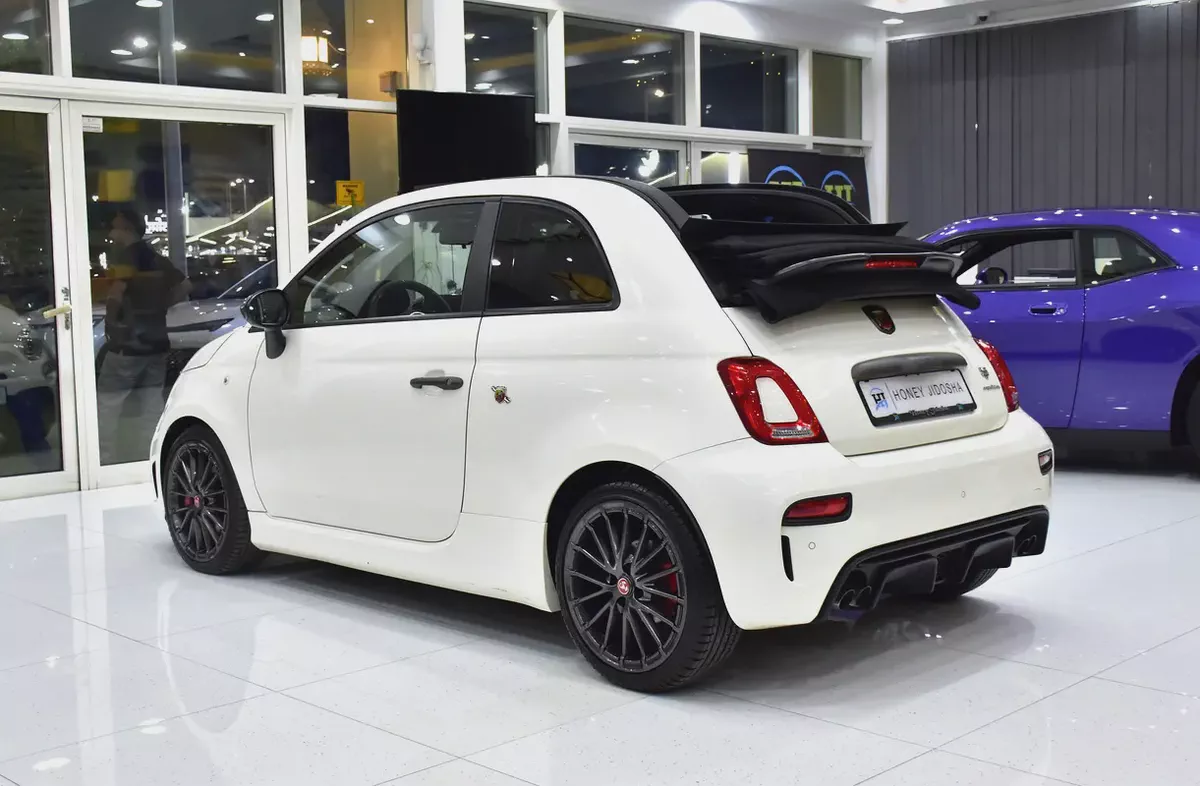 AED 1,170 EMi at 0% DP | Abarth 595 Convertible Competizione ( 2022 Model ) in White Color GCC Specs-7-7