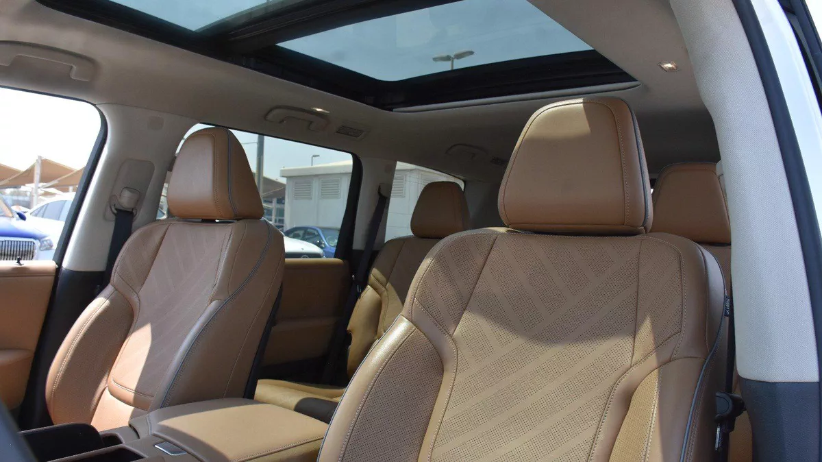 INFINITI QX80 LUXE 2025 | WHITE-11-11