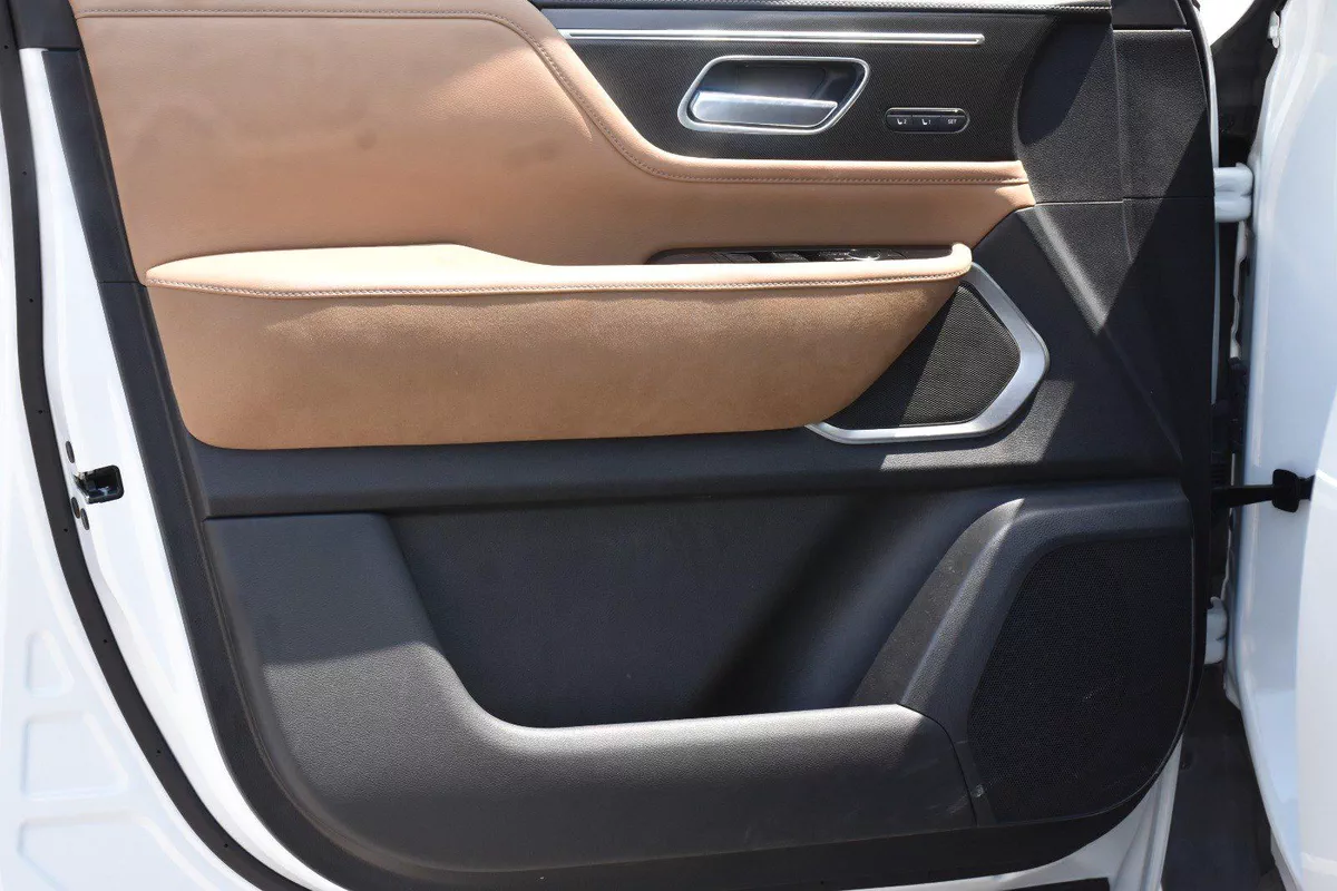 INFINITI QX80 LUXE 2025 | WHITE-1-1