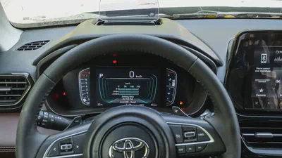 Toyota Urban Cruiser 1.5L GCC 2026 for export-12