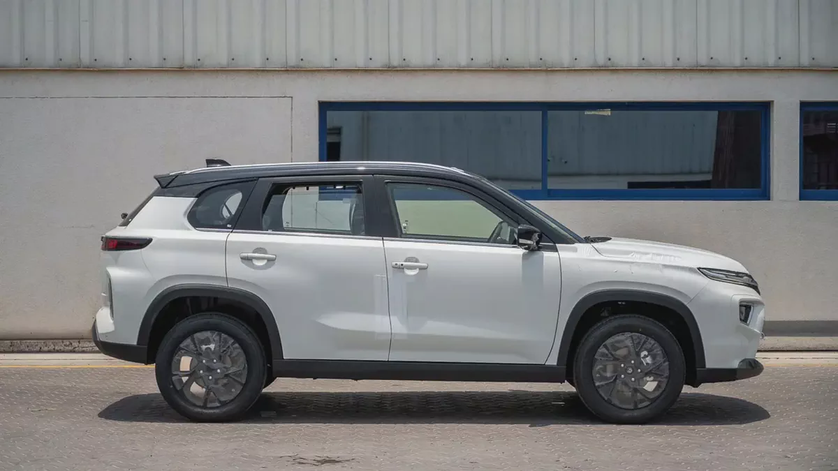 Toyota Urban Cruiser 1.5L GCC 2026 for export-3-3