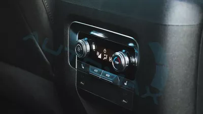 2025 GMC Yukon AT4 Ultimate 6.2L V8 4X4 GCC With  2 Years Warranty Or 100,000 km at Official Dealer-15
