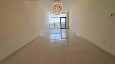 luxury 3bhk in prime location sheikh zayed road rent 235k-6