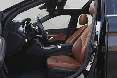 MERCEDES BENZ C300 4 MATIC - 2019 - FULLY LOADED - AMAZING PRICE-9
