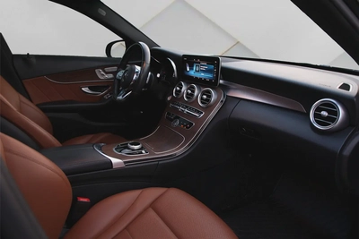 MERCEDES BENZ C300 4 MATIC - 2019 - FULLY LOADED - AMAZING PRICE-12
