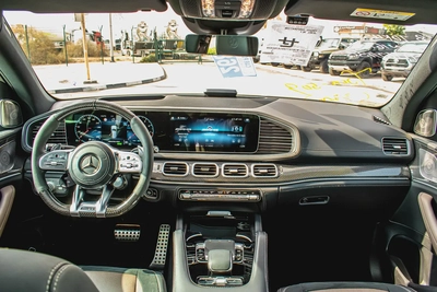 2022 - BENZ GLE63 S AMG - SUPER CLEAN - LIKE NEW - ONLY 35,000 KM-9