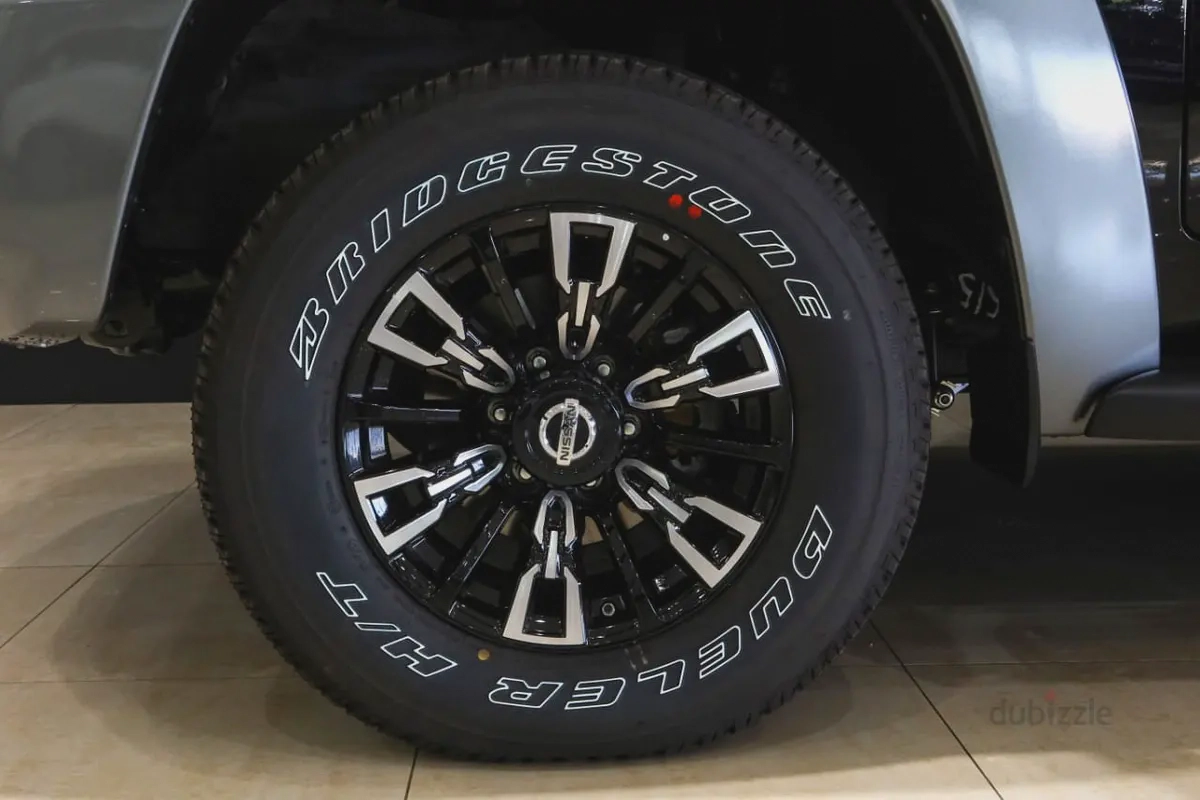 2023 ll Nissan Patrol ll Super Safari M/T ll Gcc ll Warranty 5 Years Unlimited Km-7-7