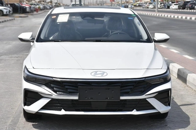 HYUNDAI ELANTRA LUXURY 2025 | WHITE LIKE-15