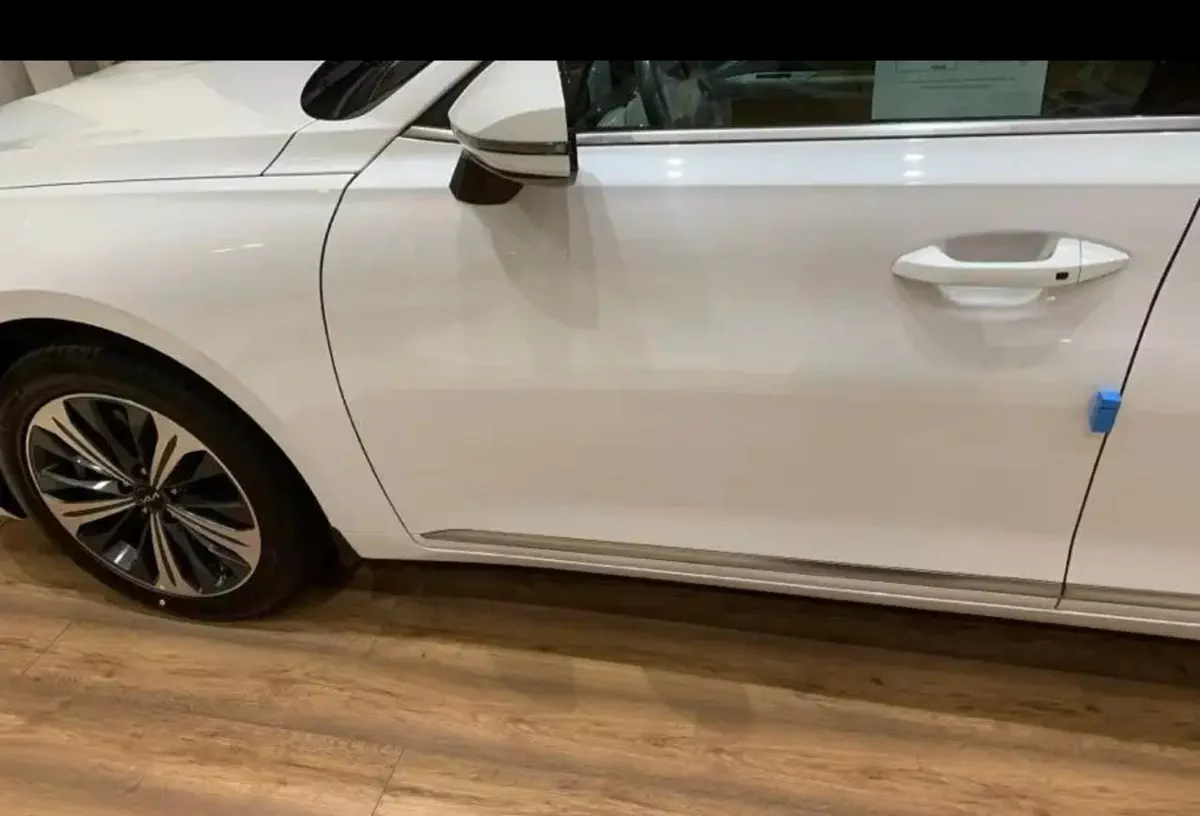 New 2026 Kia K8-4-4