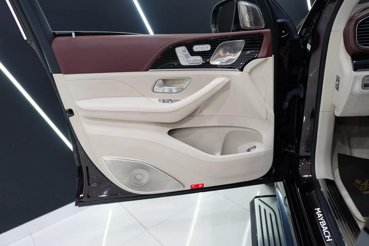 Mercedes-Benz Maybach GLS 600-15-15