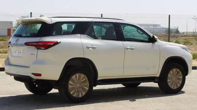 Toyota Fortuner EXR TOYOTA FORTUNER 2.4L mid option AT-3