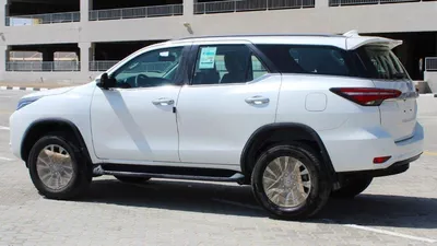 Toyota Fortuner EXR TOYOTA FORTUNER 2.4L mid option AT-4