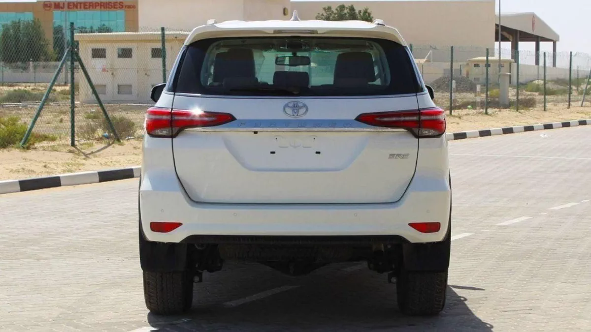 Toyota Fortuner EXR TOYOTA FORTUNER 2.4L mid option AT-5-0