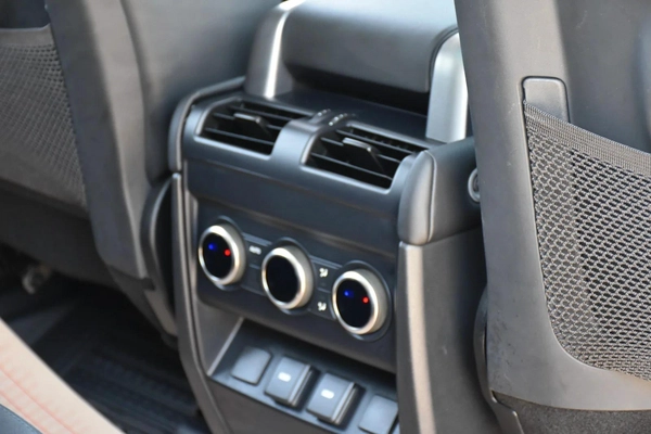 LAND ROVER DEFENDER 110 S 2024 | BLUE