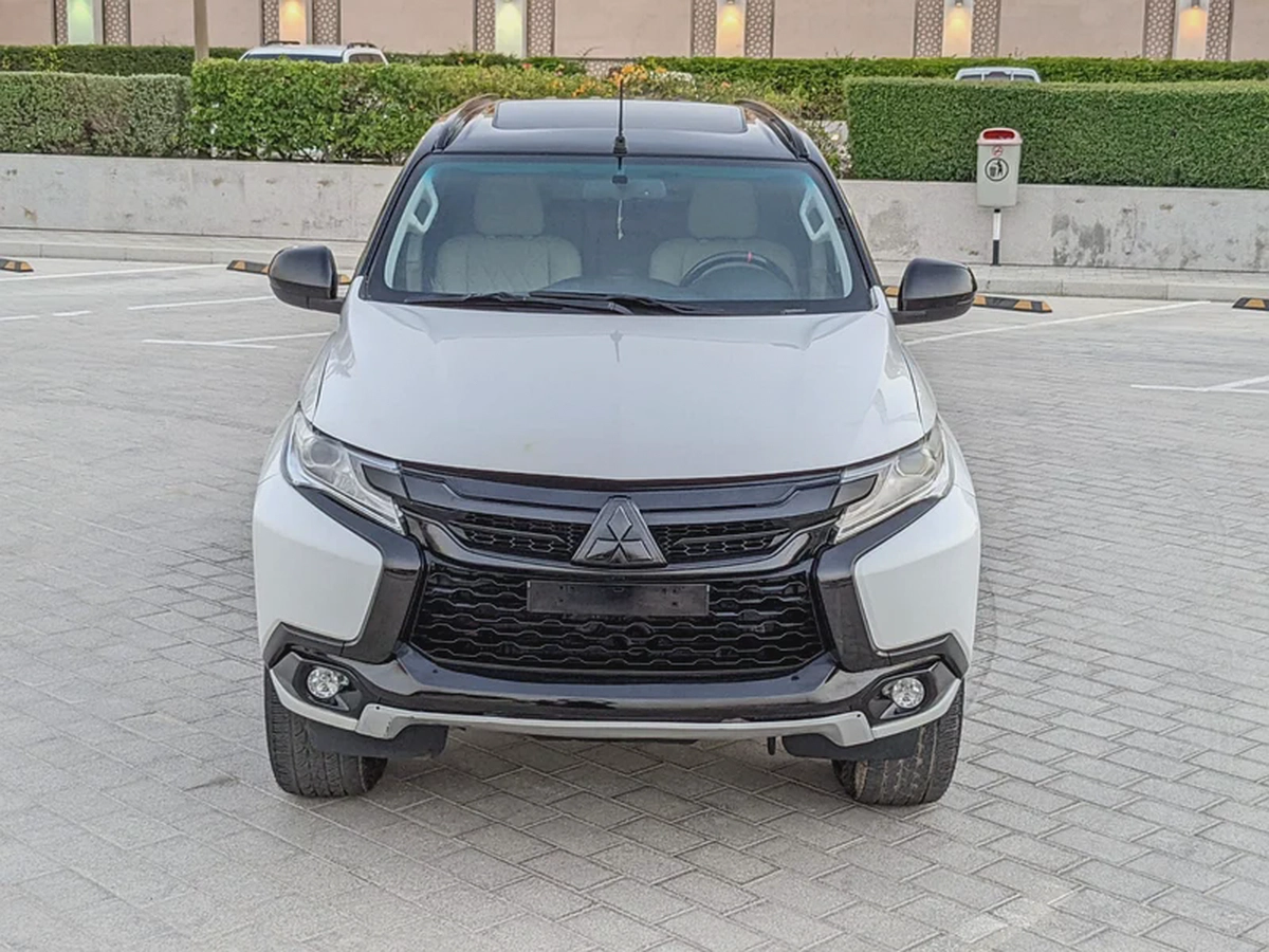 MITSUBISHI MONTERO SPORT 2019 GLS 4WD FULL OPTION GCC IN EXCELLENT CONDITION-13-13