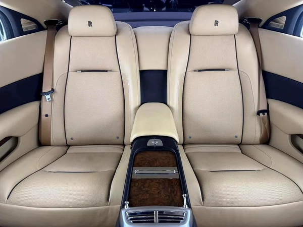 Rolls-Royce Wraith 2015 | Well Maintained | GCC Specs | Low Mileage | Full Service History