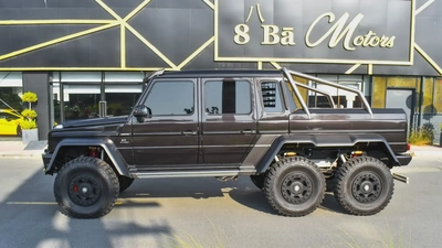 Mercedes-Benz G63 6X6 GCC Spec 2018 - One of two certificated Mercedes Benz.-3