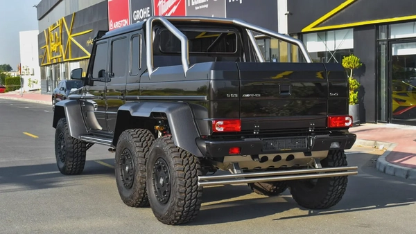 Mercedes-Benz G63 6X6 GCC Spec 2018 - One of two certificated Mercedes Benz.