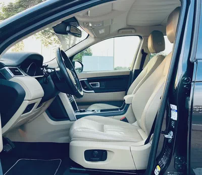 Land Rover • Discovery • SPORT • HSE Si4 • 2.0L Turbocharged-9