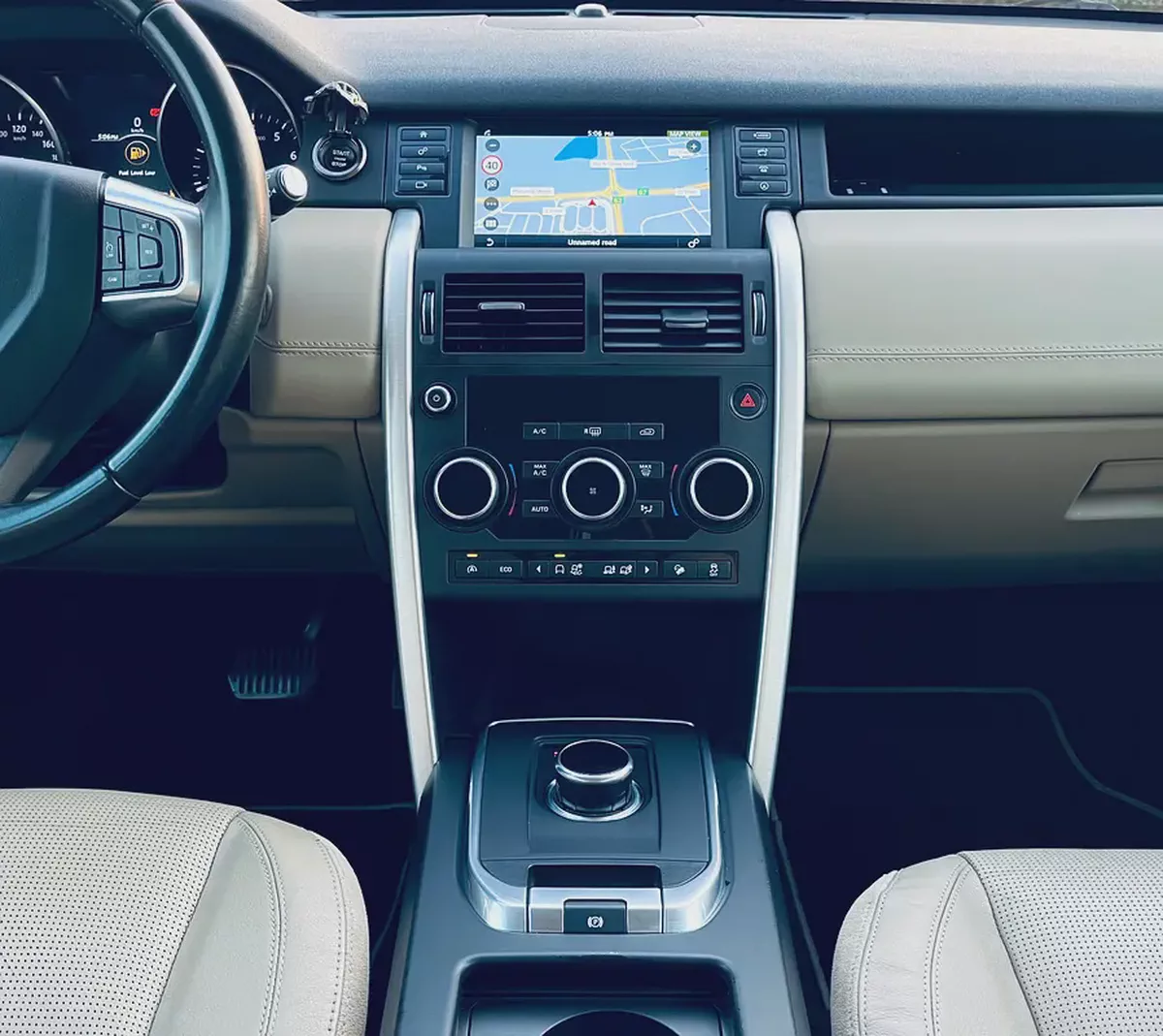 Land Rover • Discovery • SPORT • HSE Si4 • 2.0L Turbocharged-15-15