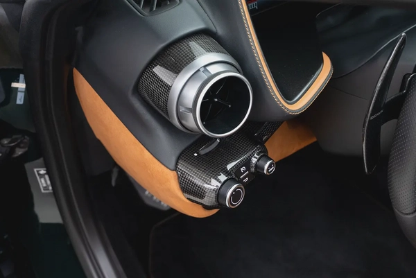 2022 FERRARI 812 GTS | MAIN DEALER SERVICE |