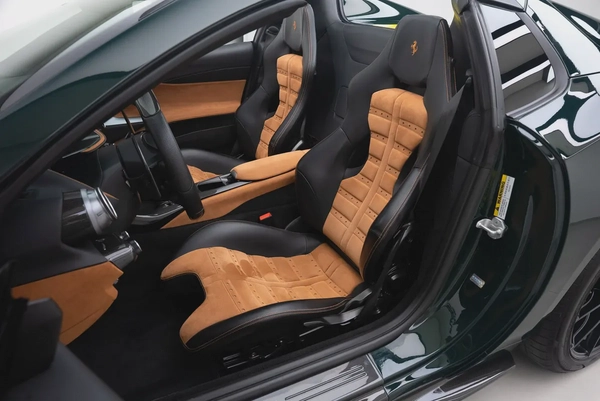 2022 FERRARI 812 GTS | MAIN DEALER SERVICE |