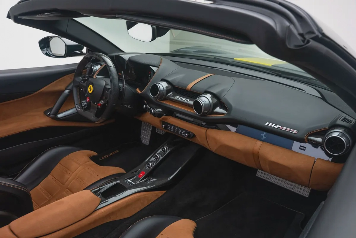 2022 FERRARI 812 GTS | MAIN DEALER SERVICE |-15-15