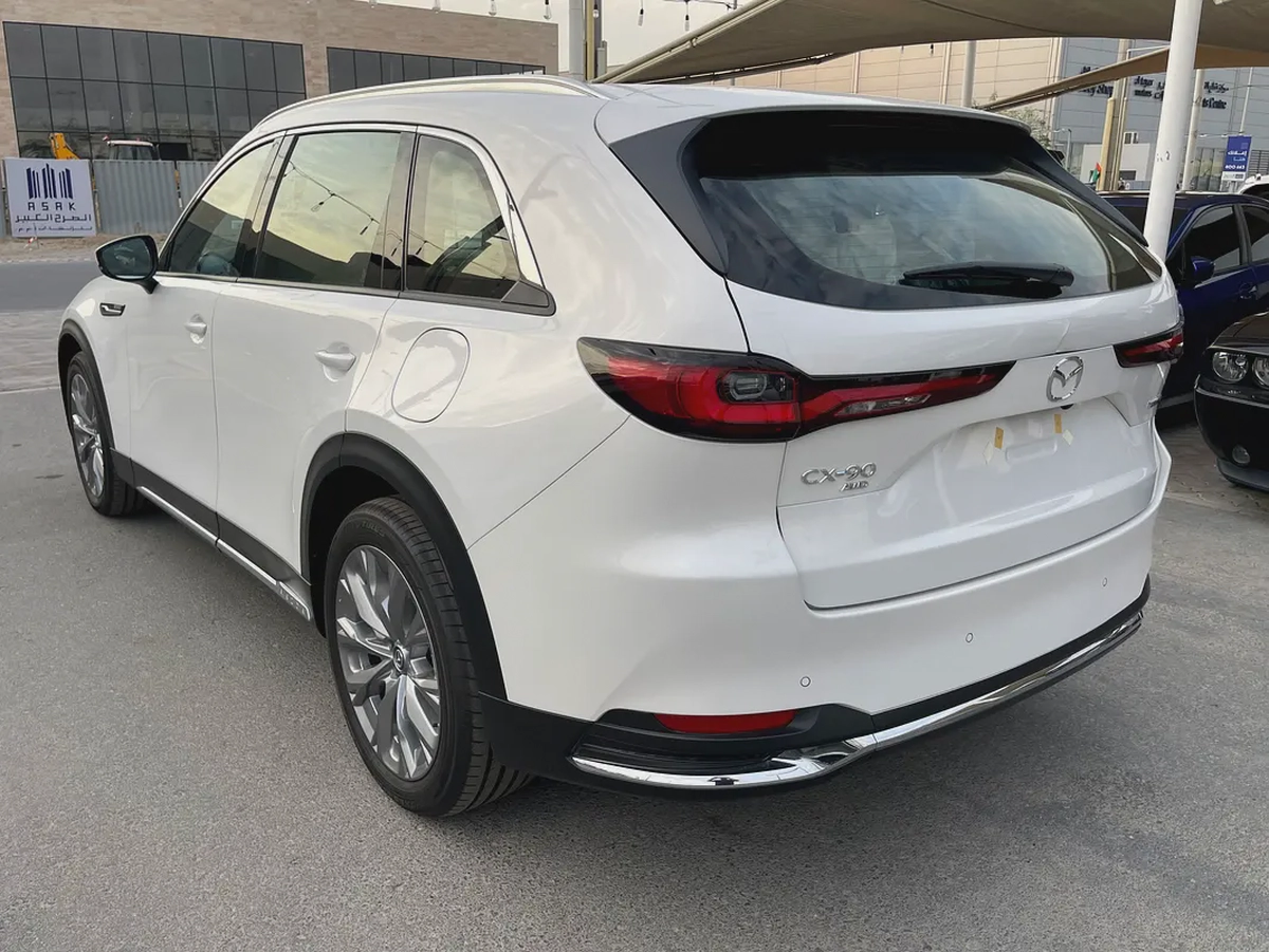 مازدا CX90 خليجي ضمان الوكيل 2025 فول اوبشن سته سلندر 3.3 بانواما-3-3