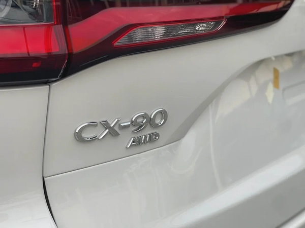 مازدا CX90 خليجي ضمان الوكيل 2025 فول اوبشن سته سلندر 3.3 بانواما