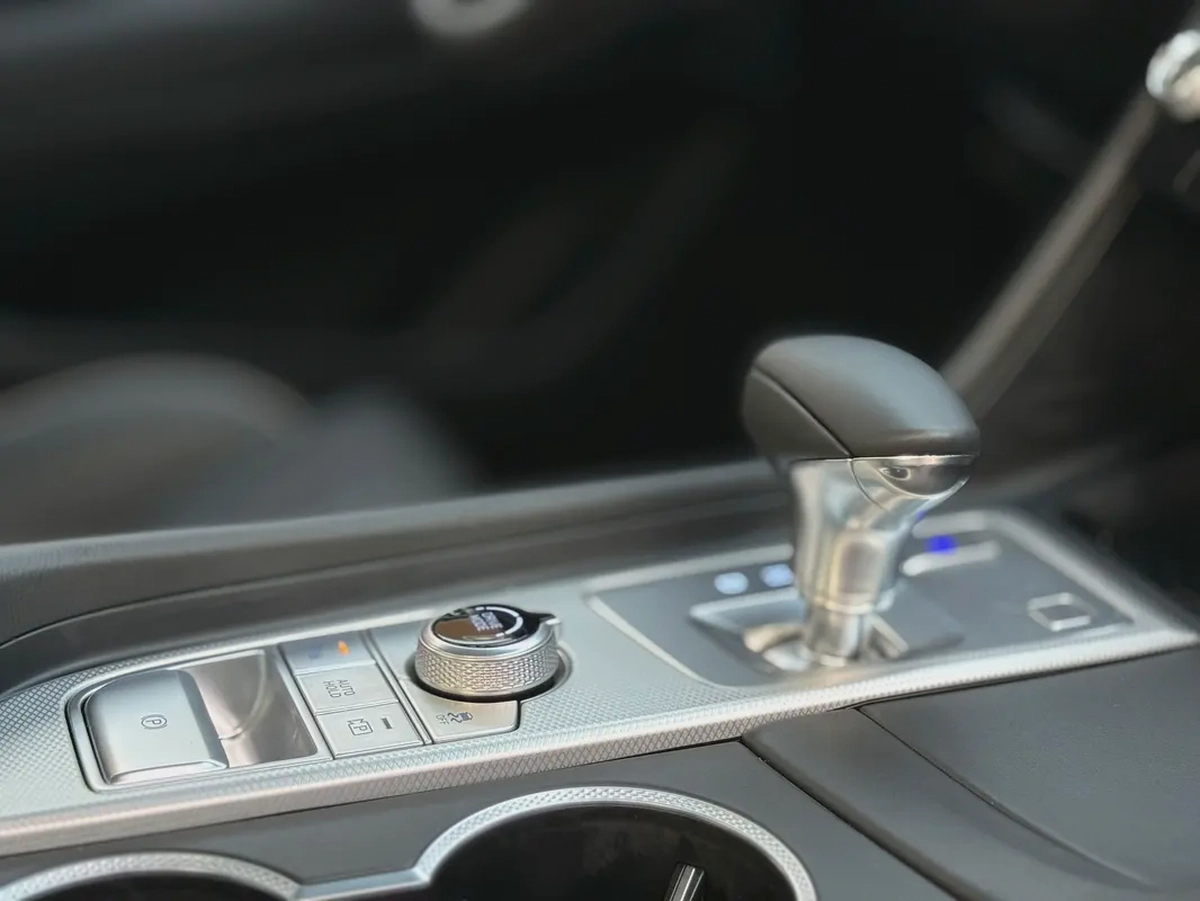 Genesis G70 Luxury full option v4 2026