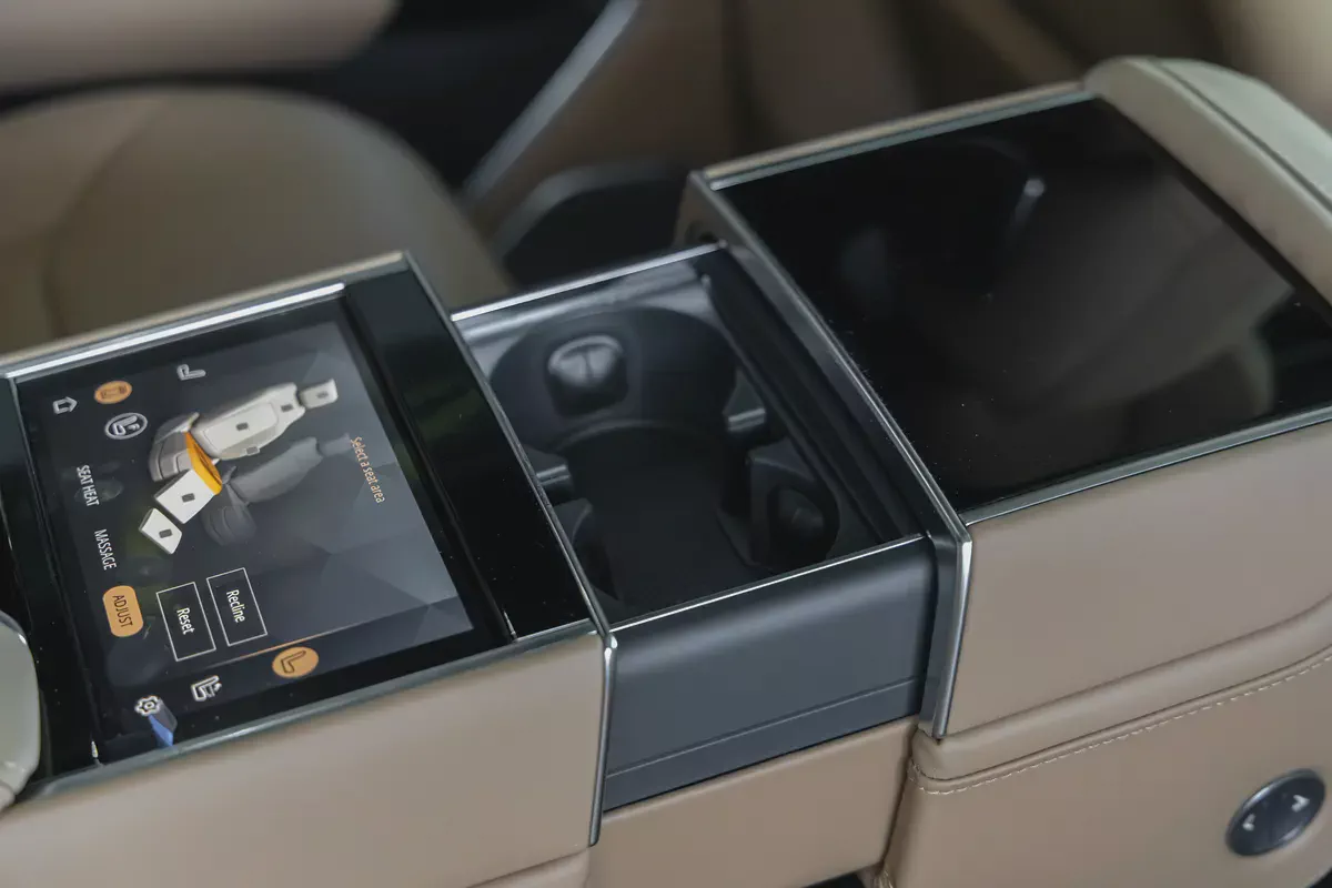 Range Rover Vogue | Autobiography | P530 | 2025 | GCC | V8 | AWD-14-14