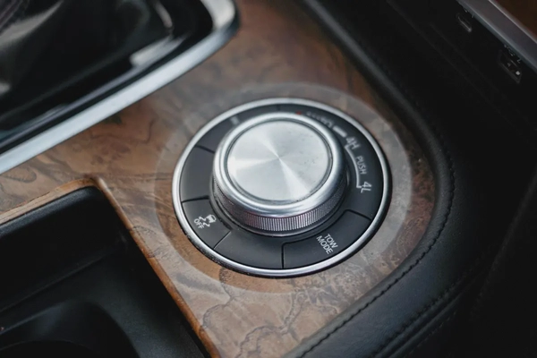 nissan armada platinum 2021