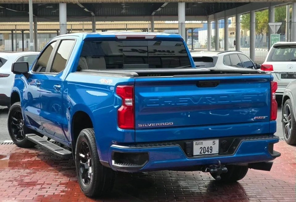Chevrolet Silverado 5.3 V8 LT 1500 LT 2024 Canadian Specs - AED 140,000