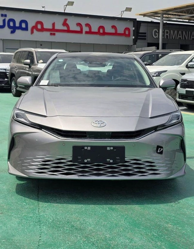 Toyota Camry GLE 2.5L Hybrid-0