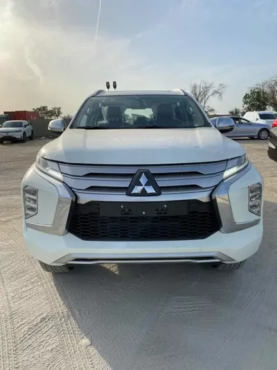 2026 Mitsubishi Montero-18