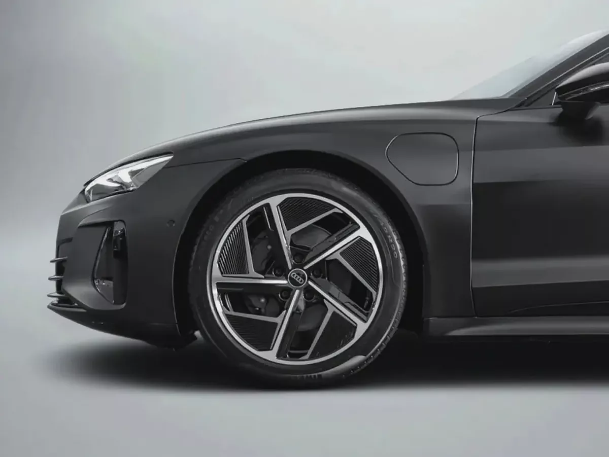 4,733 AED / 60 months | 0% DP | 2023 Audi E-Tron GT Quattro / Audi Warranty and Service Contract-5-5