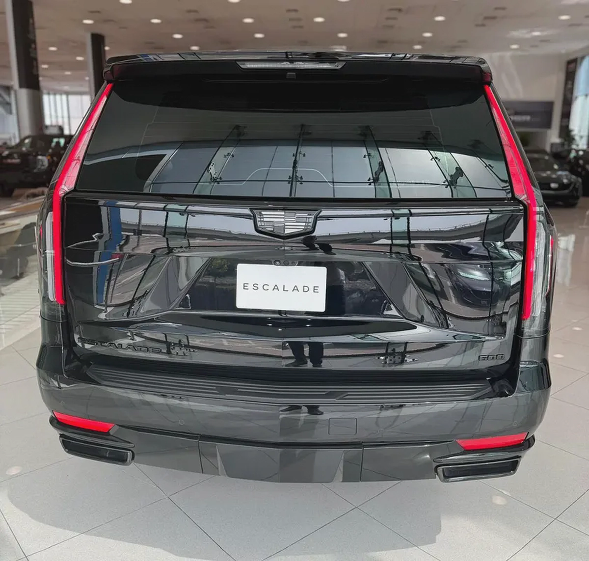 2024 Cadillac Escalade 600 Black Edition - GCC Specs - Brand New-4-4