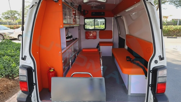 2025 CMC D260 Panel Van ( AMBULANCE ) 2.4L RWD GCC 0Km With 3 Years Or 100,000 Km Warranty
