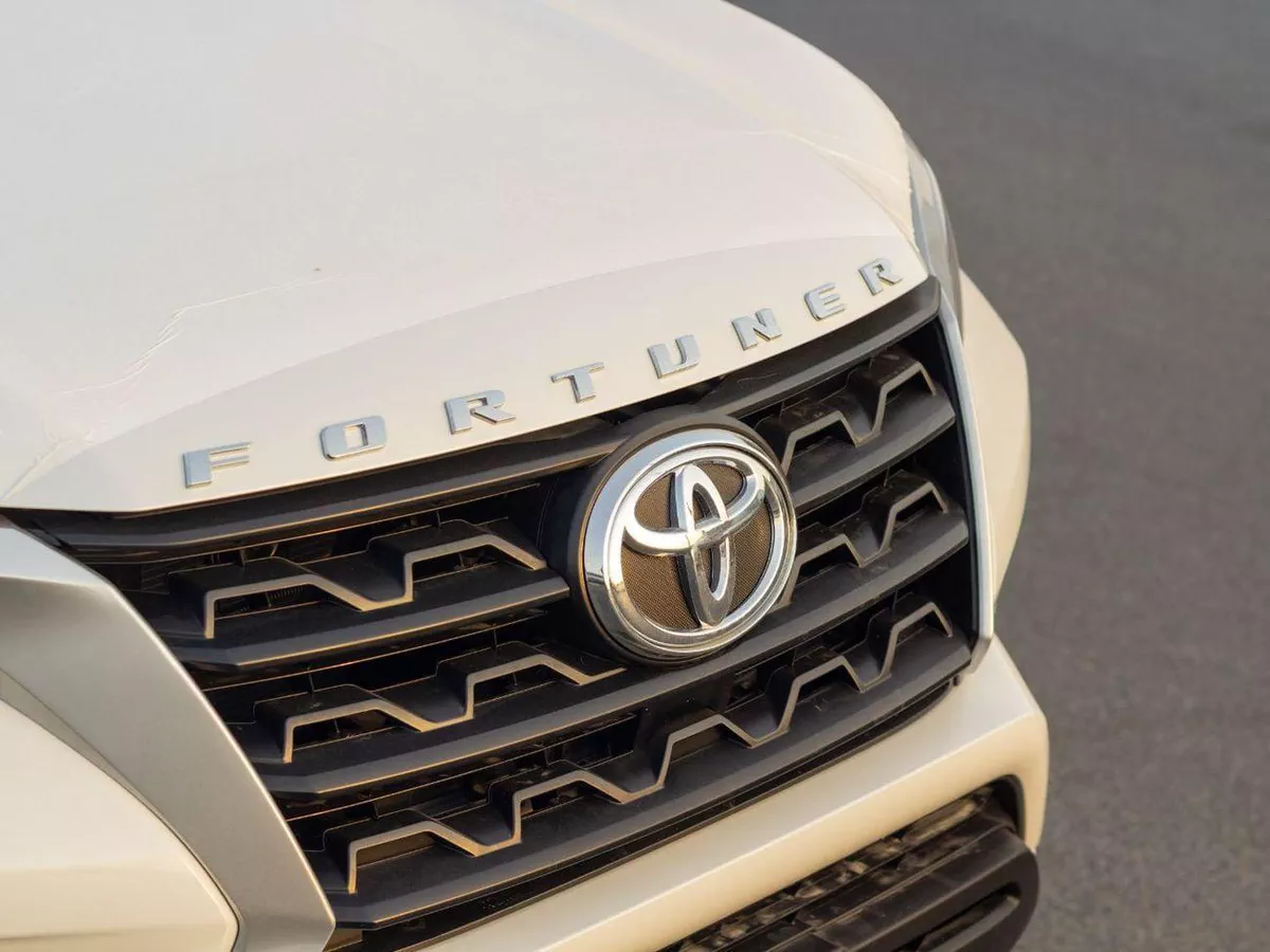 Toyota Fortuner 2.7L E1 -EXPORT ONLY  Toyota Fortuner 2.7L E1-7-0
